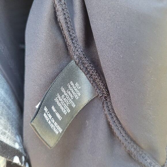 Torrid Blue on Black Floral Long Sleeve Shirred Top Size 2 - Picture 10 of 10